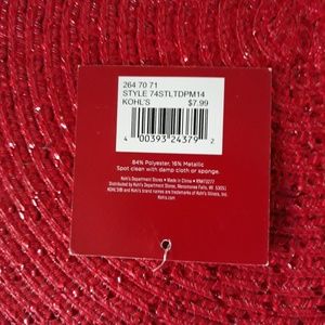 Dining - Red round placemats - 4 qty Dining - Red round placemats - 4 qty